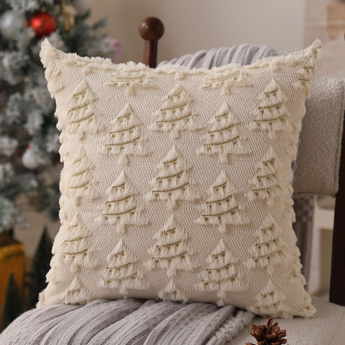 Allorry Christmas Pillow Covers 18x18 inch Set of 2 Soft Plush Faux Fur Christmas Decor Beige Xmax Tree Yellow Colored Lights Decoration Throw Pillow Case for Winter Holiday Sofa Living Room PT003C18