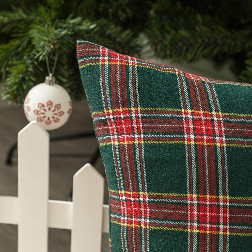 AQOTHES Pack of 2 Christmas Plaid Decorative Throw Pillow Covers Scottish Tartan Cushion Case for Farmhouse Home Holiday Decor Red and Green, 22 x 22 Inches
