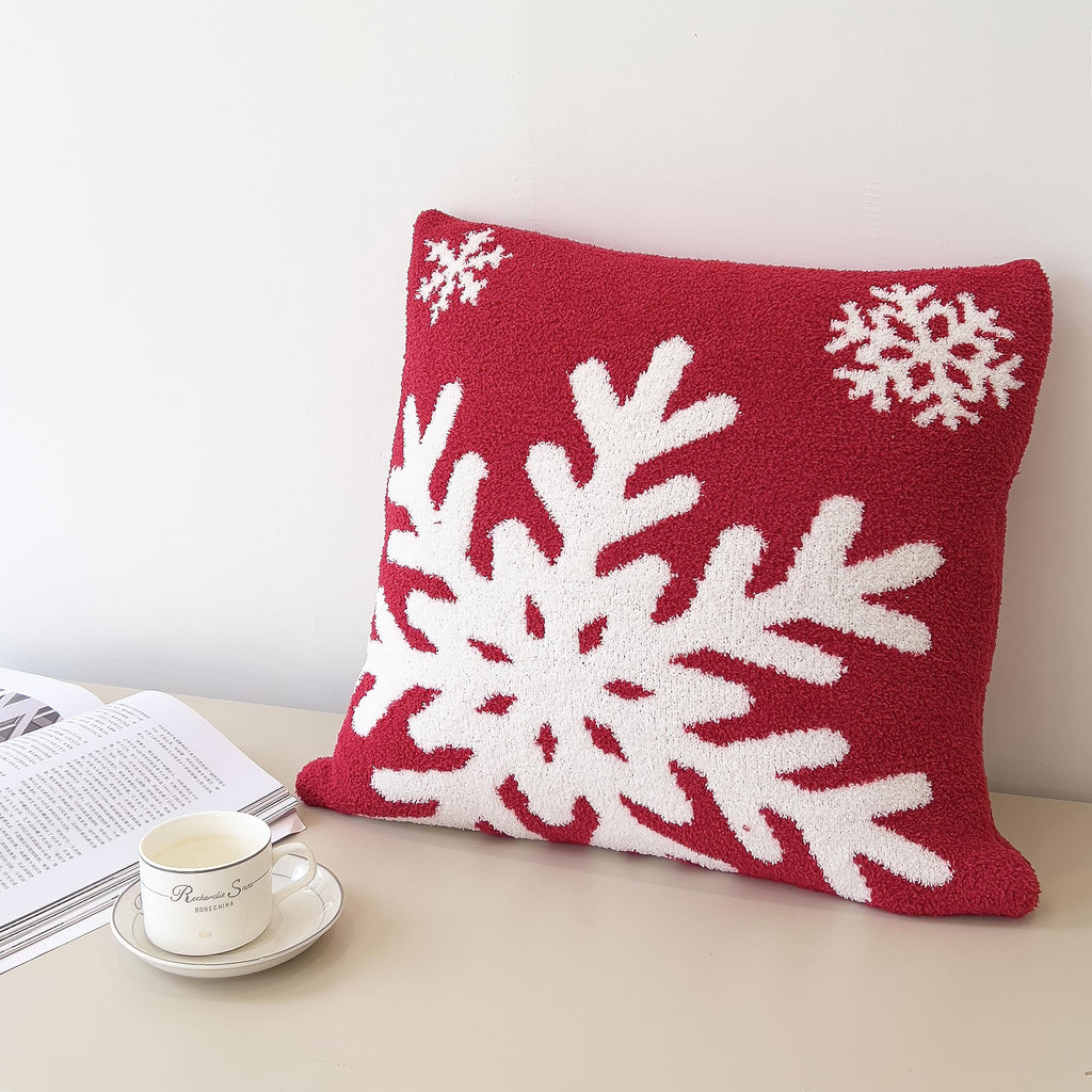 NIDITW Set of 2 Ultra Soft Red Snowflake Throw Pillow Cover Microfiber Christmas Cushion Case Cozy Fluffy Pillowcase Square Decor for Home Sofa Couch 18x18 Inches (1-Red)