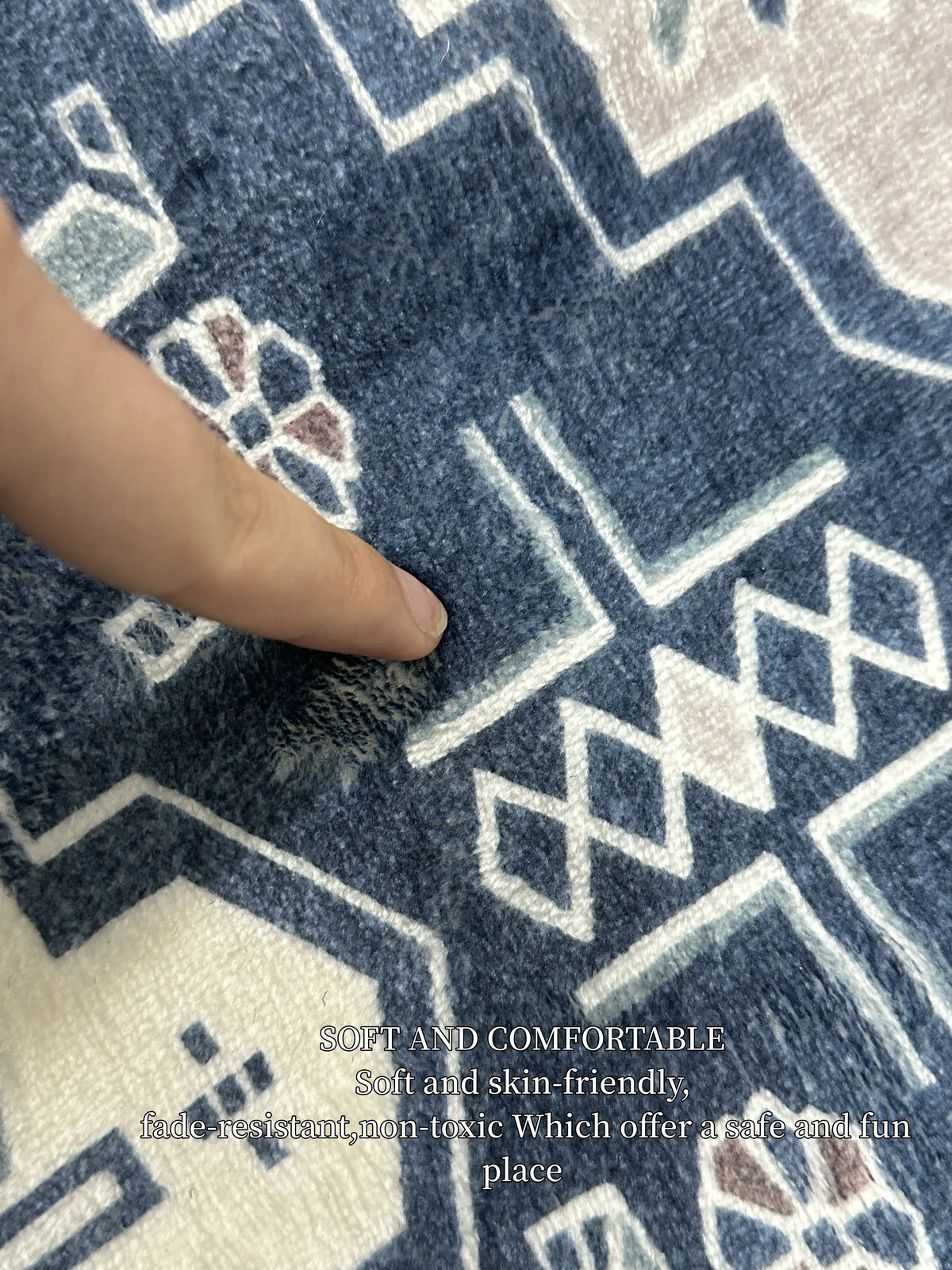 VIKAMA White Sand Gold Marble Pattern Bathroom Mat, Non-Slip Bath Mat for Bathrooms, Showers, and Kitchen Door Mats